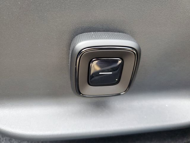 New 2026 Volvo EX30 Plus w/ Climate Package image 7