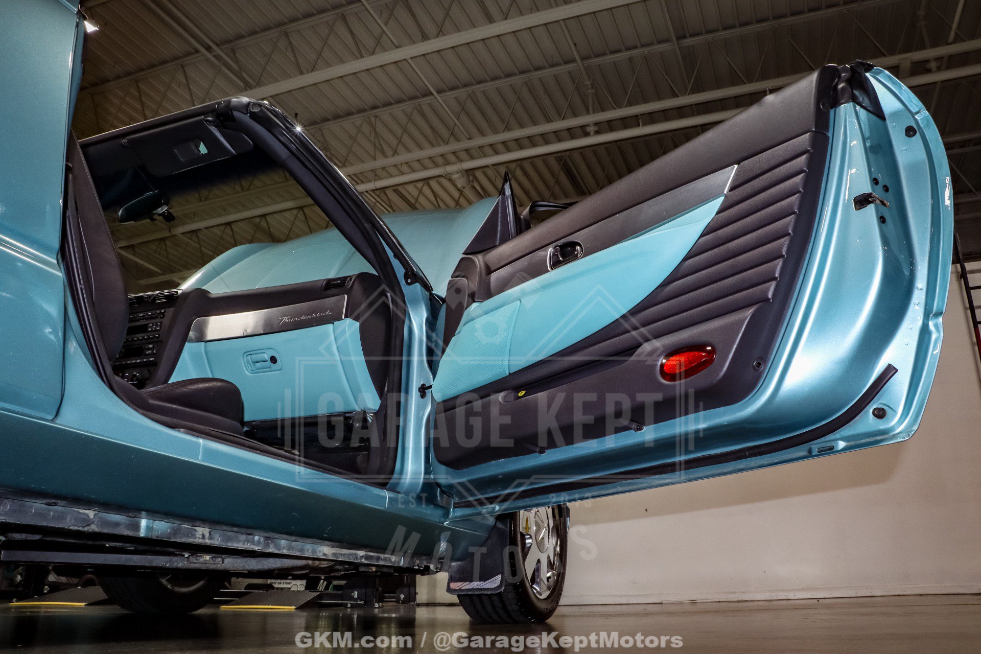 Used 2002 Ford Thunderbird RWD image 91