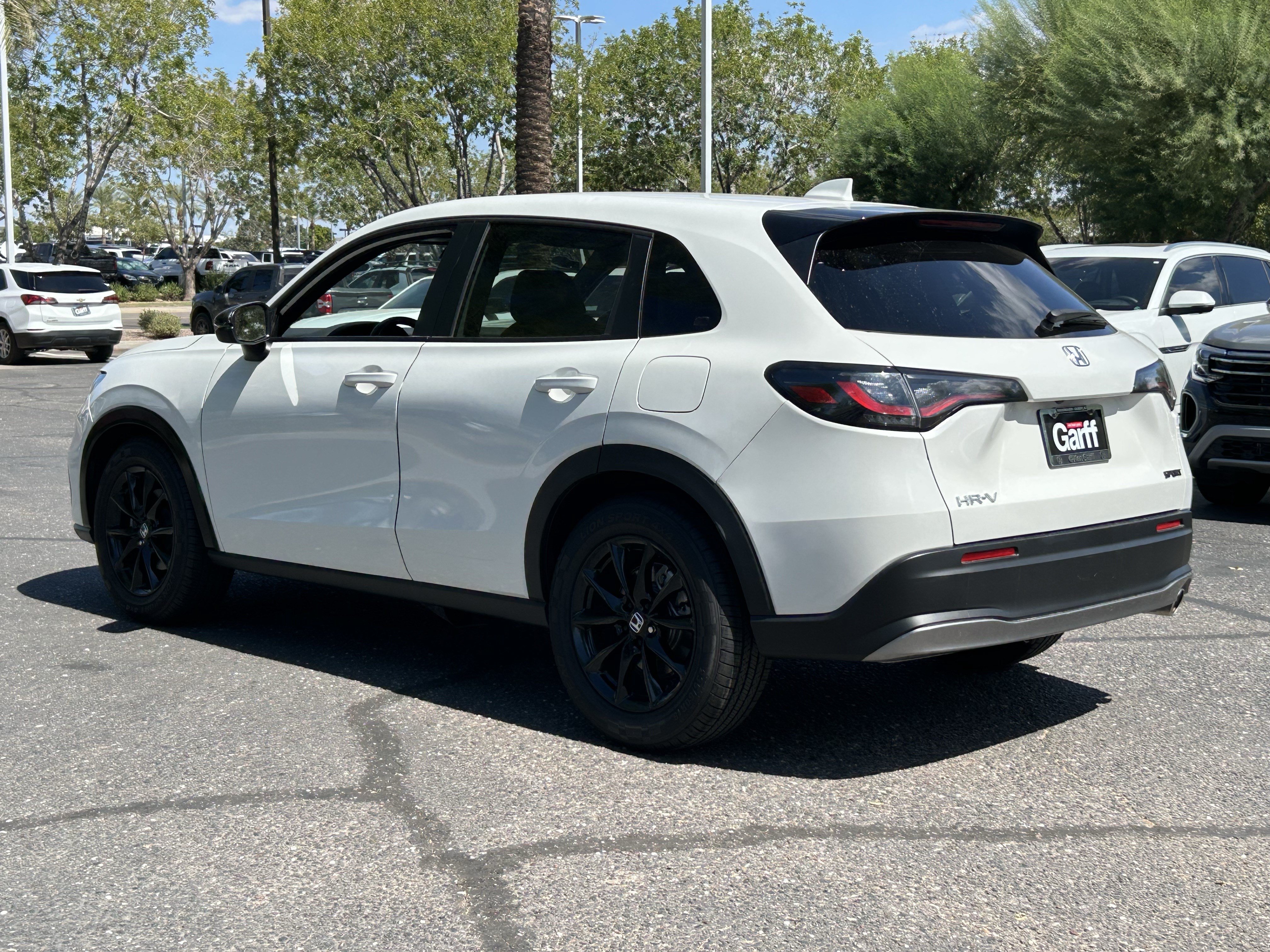 Used 2024 Honda HR-V Sport image 3