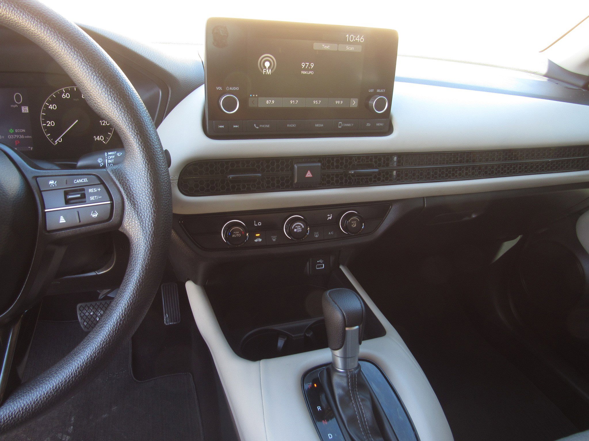 Certified 2024 Honda HR-V LX image 14