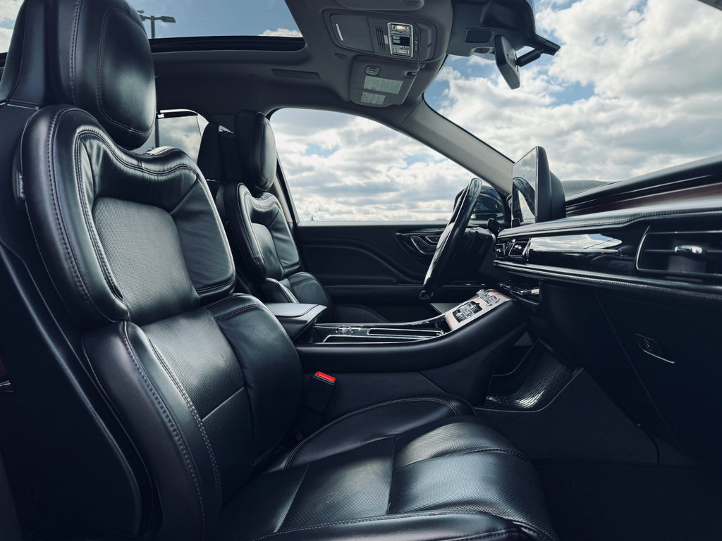 Used 2021 Lincoln Aviator Reserve w/ Equipment Group 202A image 21