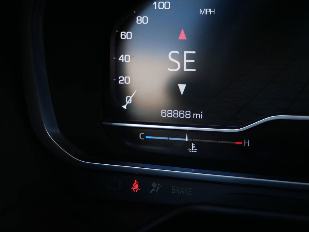 Used 2023 GMC Yukon SLE AWD/4WD image 32