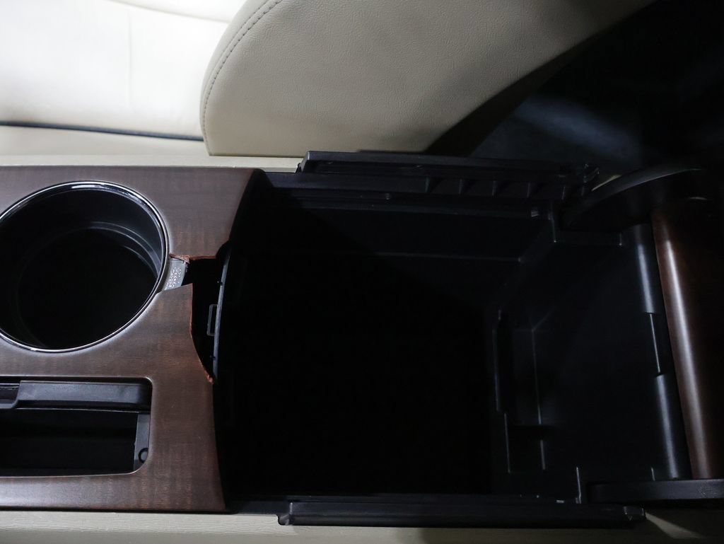 Used 2009 Toyota Venza FWD image 30