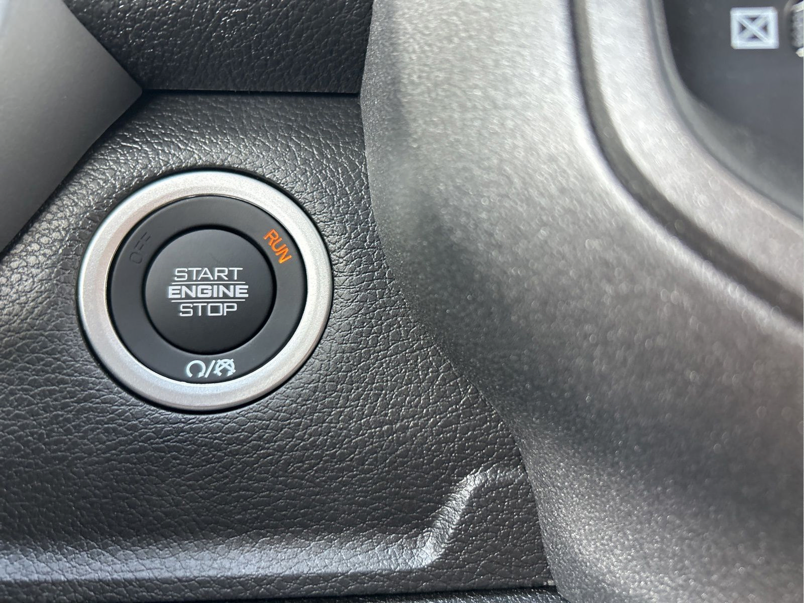 New 2026 RAM 3500 Tradesman AWD/4WD image 32