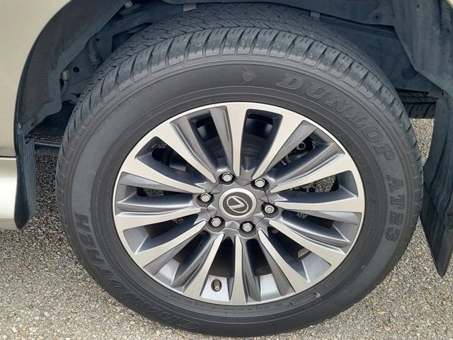 Used 2023 Lexus GX 460 Luxury w/ Accessory Package image 11