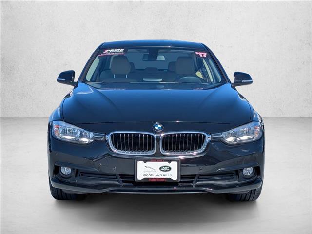 Used 2017 BMW 320i Sedan image 2