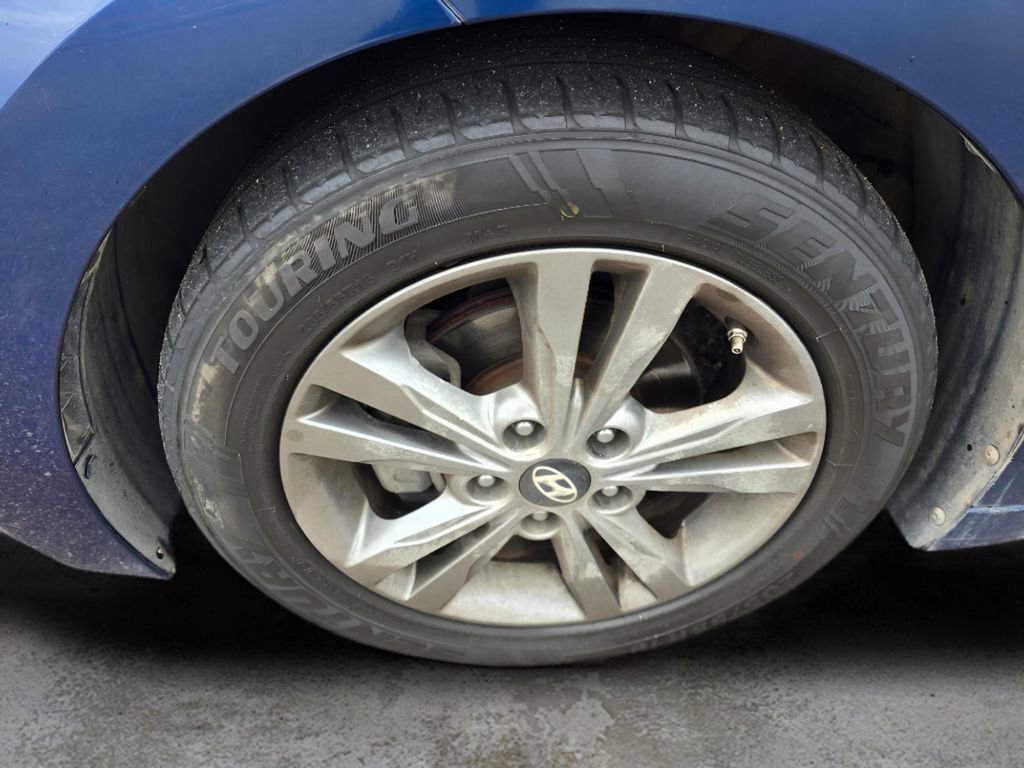 Used 2018 Hyundai Elantra SEL FWD image 27