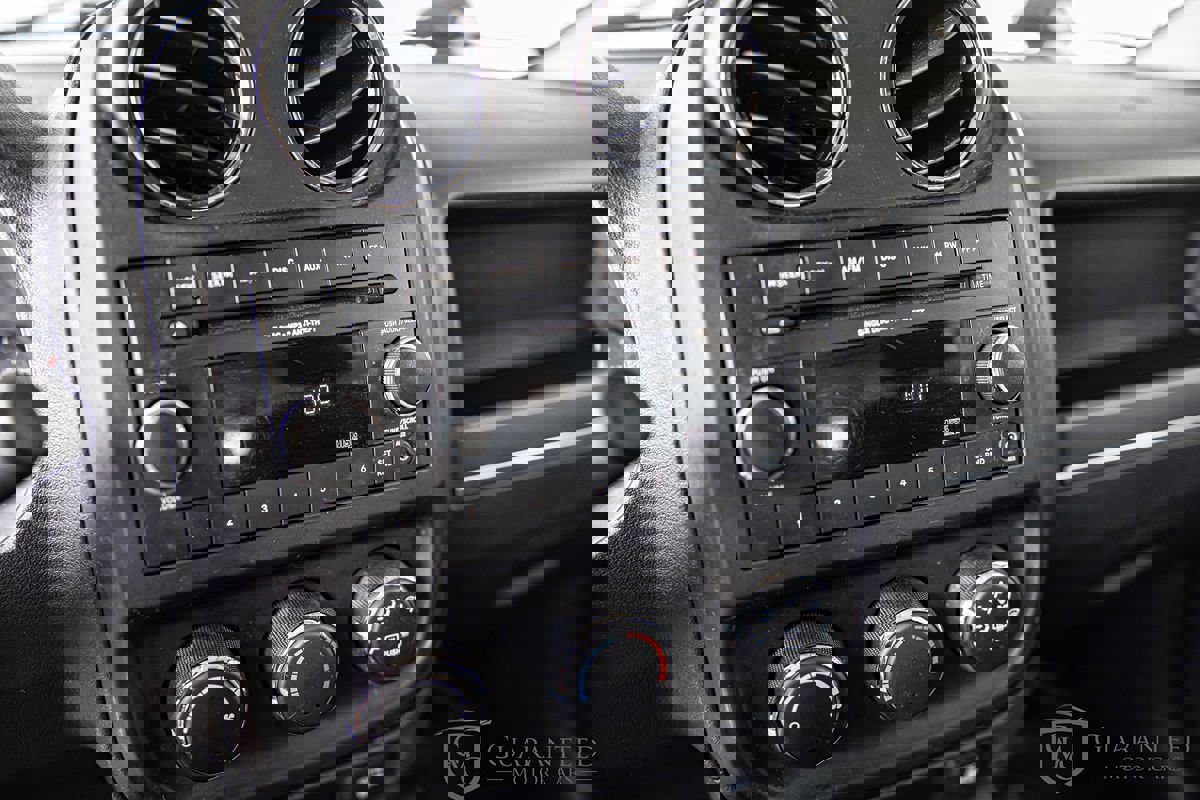 Used 2012 Jeep Patriot Sport FWD image 23