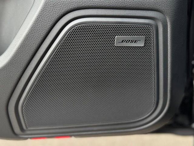 Certified 2025 Porsche Macan image 15