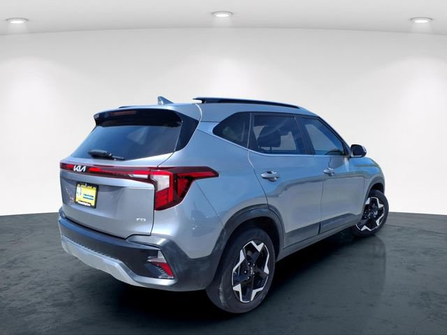 Used 2024 Kia Seltos EX AWD/4WD image 8
