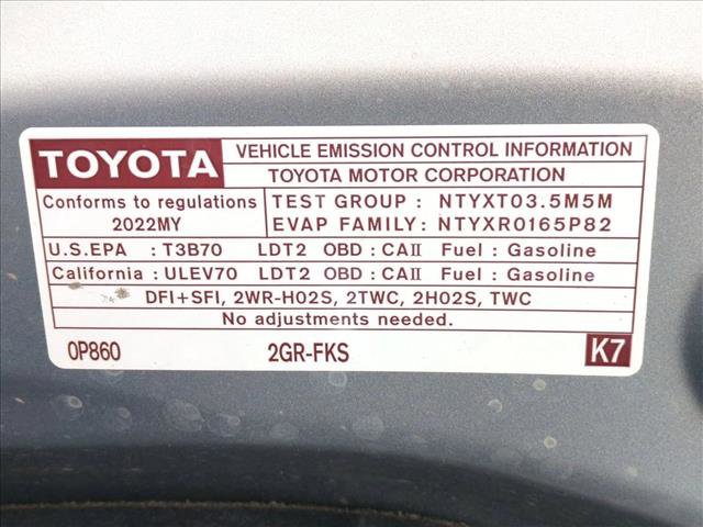 Used 2022 Toyota Highlander XLE AWD/4WD image 27