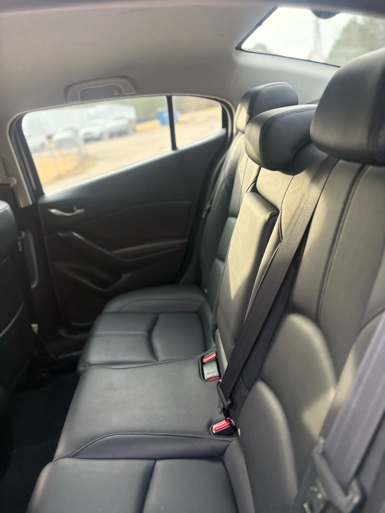 Used 2018 MAZDA MAZDA3 Touring image 15