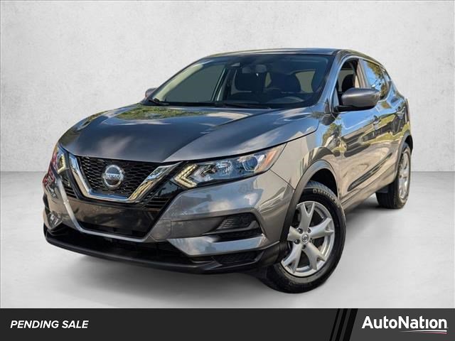 Used 2020 Nissan Rogue Sport S image 1