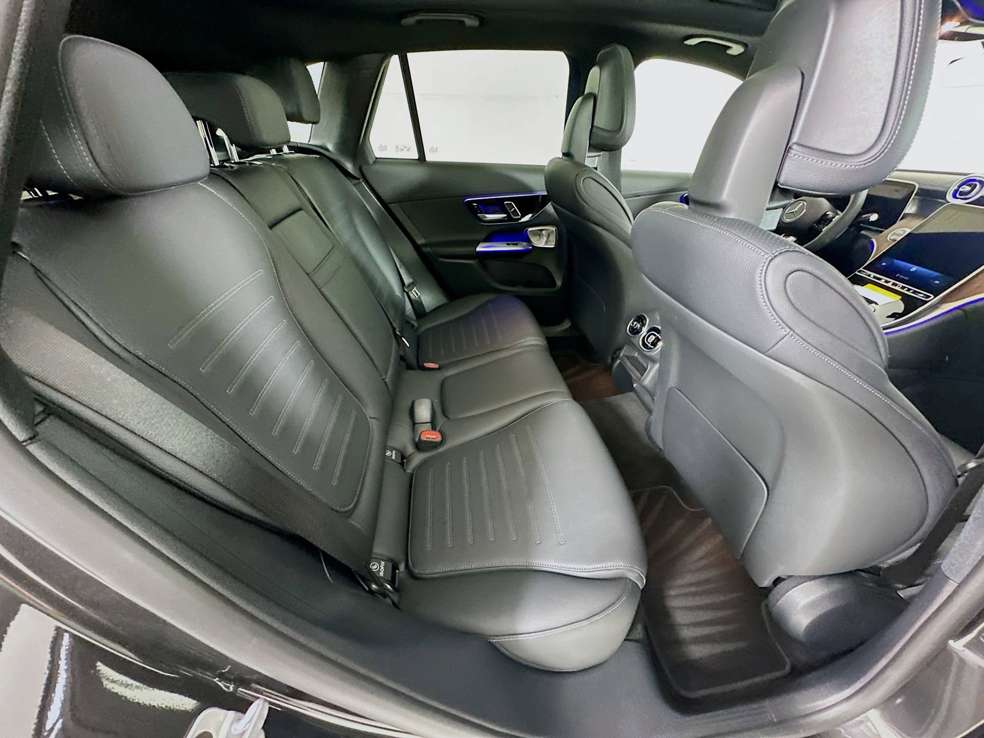 Certified 2025 Mercedes-Benz GLC 300 4MATIC image 30