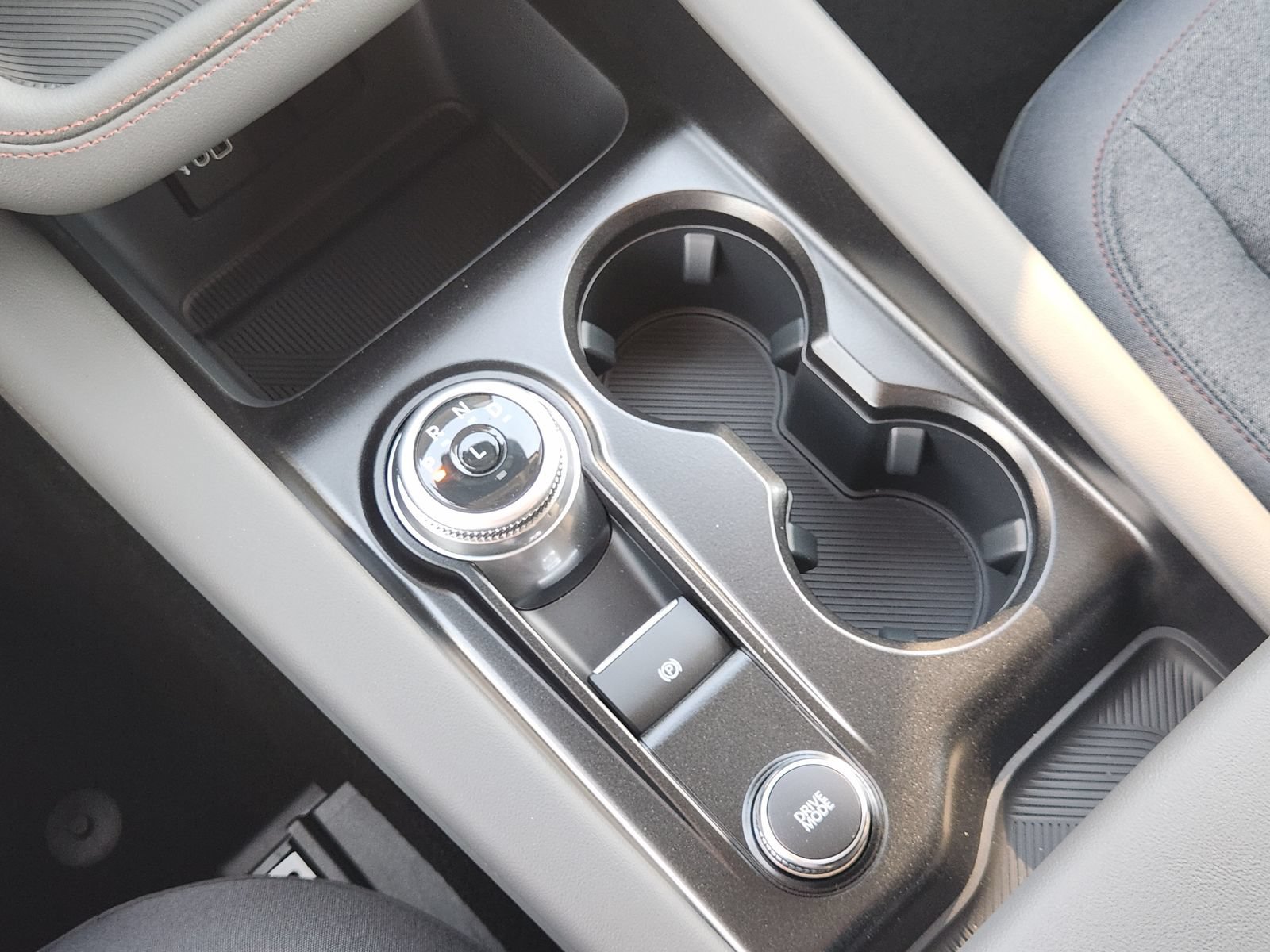 New 2026 Ford Explorer Active AWD/4WD image 20