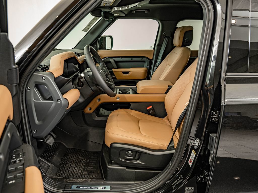 New 2026 Land Rover Defender 110 X-Dynamic SE image 28