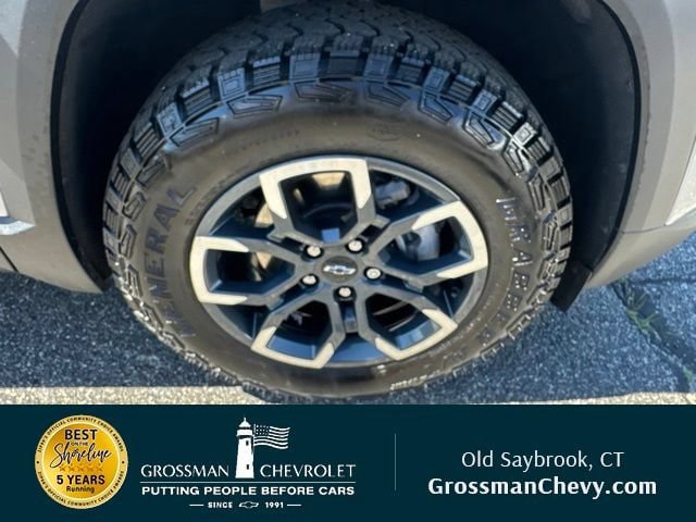 New 2026 Chevrolet Equinox ACTIV w/ Safety and Technology Package AWD/4WD image 22