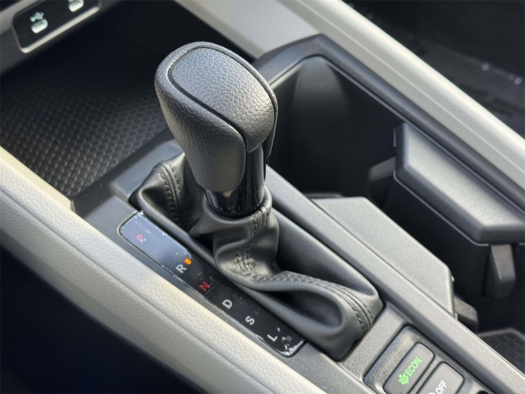 Certified 2023 Honda Accord EX image 29