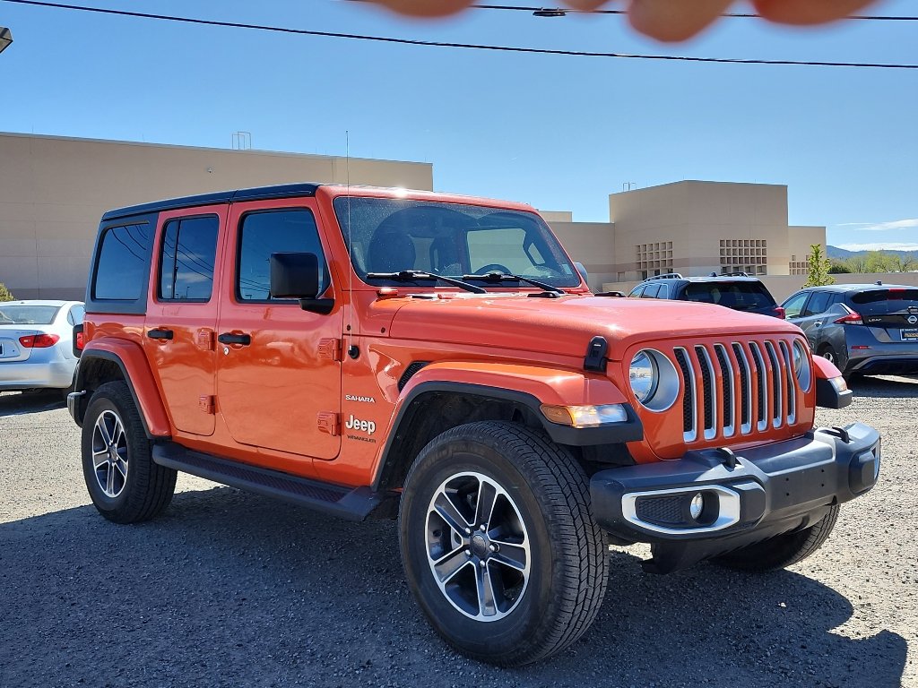 Used 2023 Jeep Wrangler Sahara AWD/4WD image 3