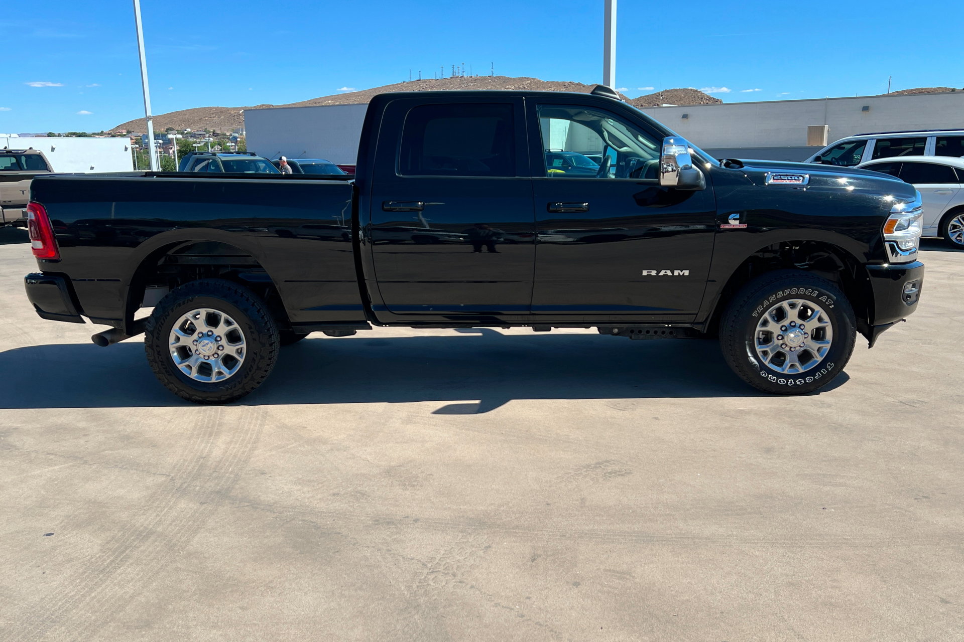 Used 2024 RAM 2500 Laramie AWD/4WD image 6