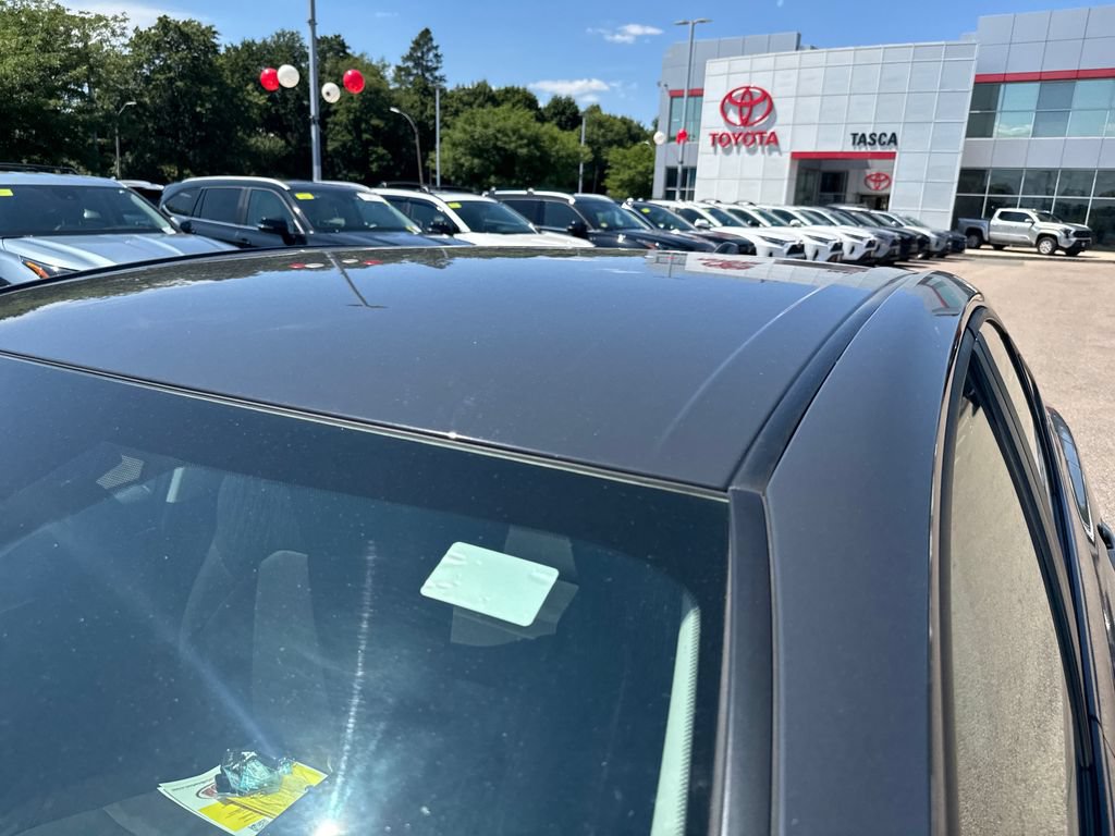 Used 2025 Toyota Camry LE AWD/4WD image 45