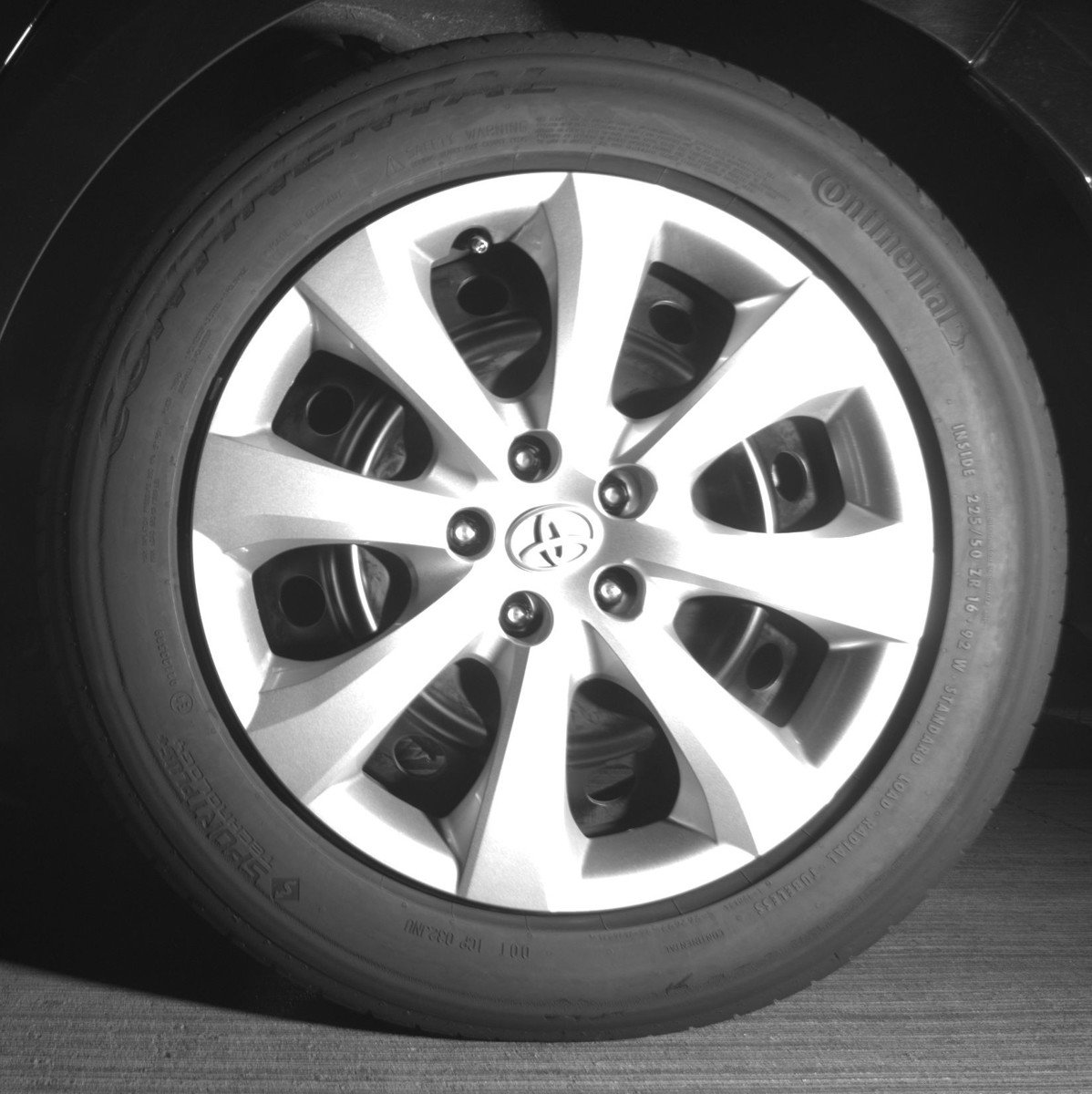 Used 2025 Toyota Corolla LE FWD image 14