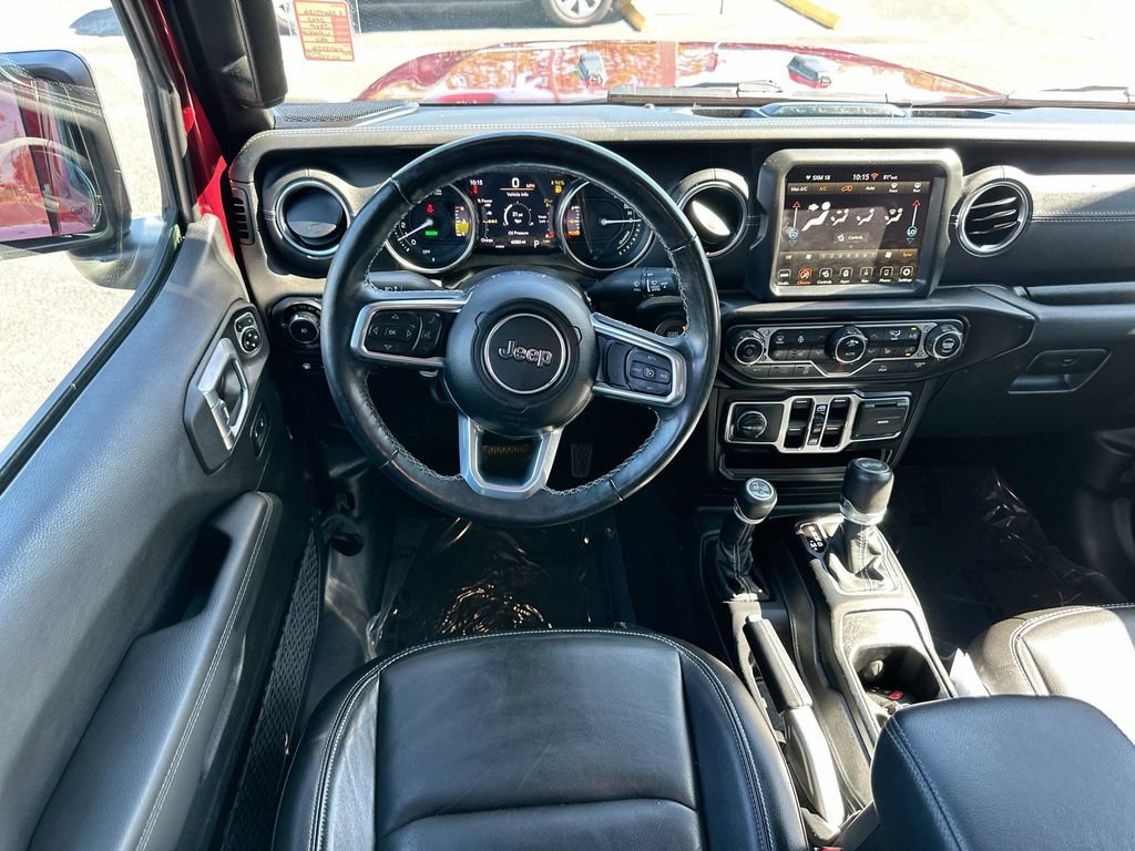 Used 2022 Jeep Wrangler Unlimited Sahara w/ Cold Weather Group AWD/4WD image 22