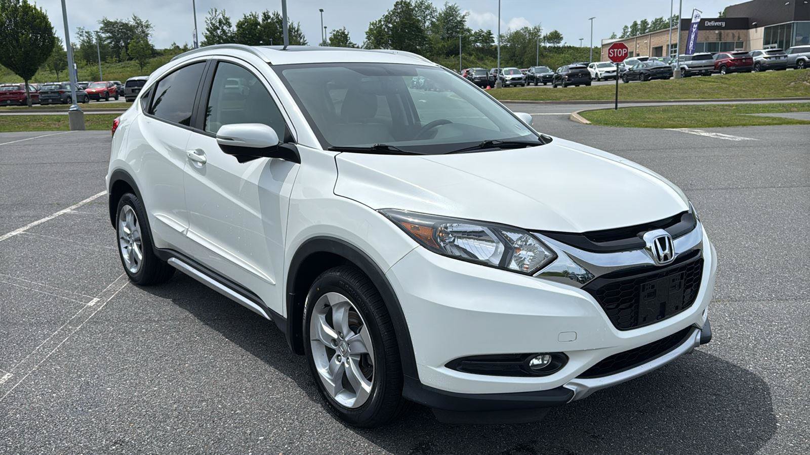 Used 2016 Honda HR-V EX-L image 1