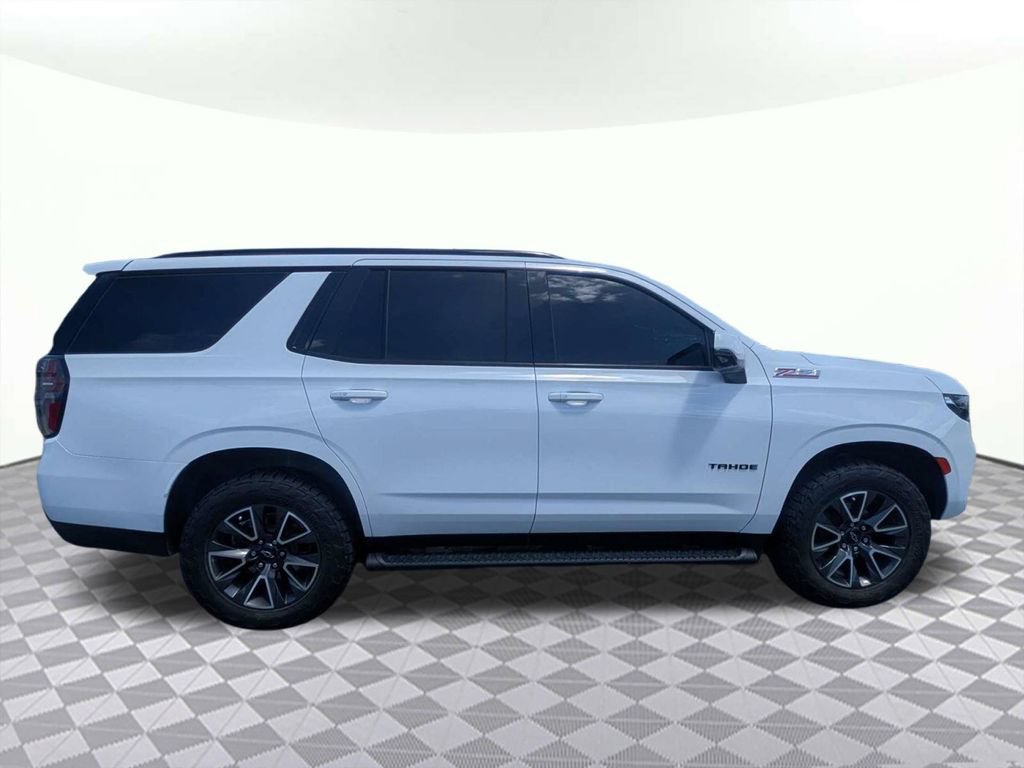 Used 2023 Chevrolet Tahoe Z71 w/ Luxury Package AWD/4WD image 2