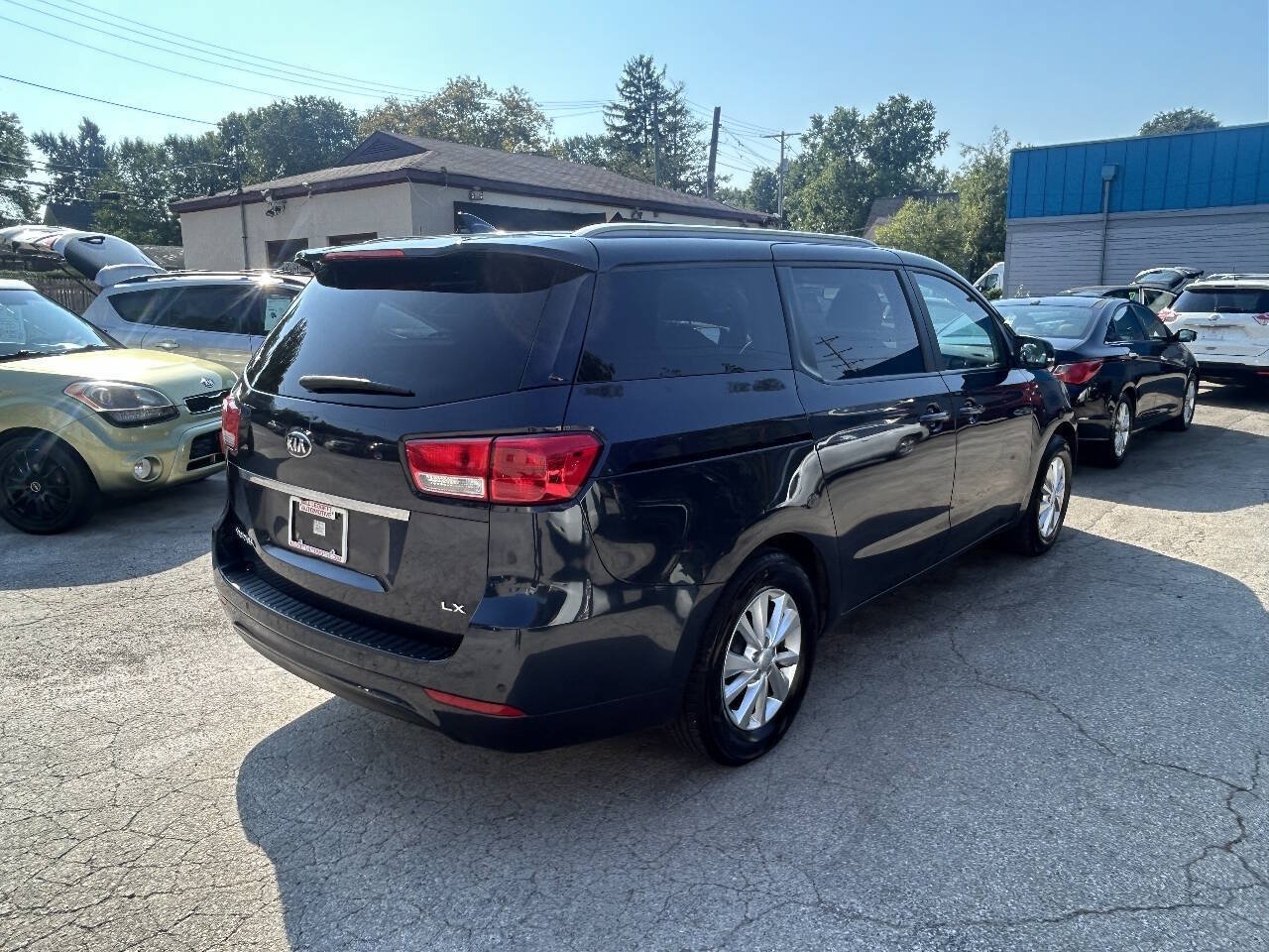 Used 2015 Kia Sedona LX FWD image 13
