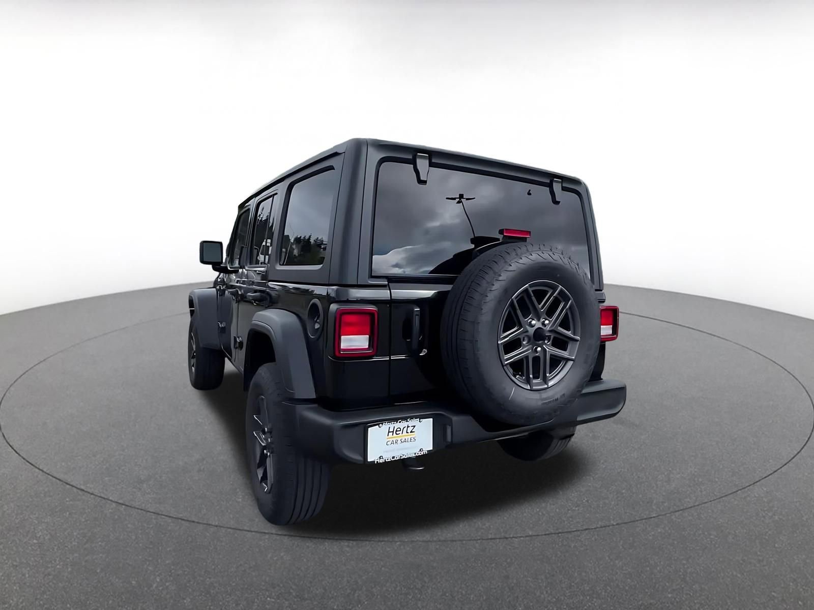 Used 2025 Jeep Wrangler Unlimited Sport AWD/4WD image 9