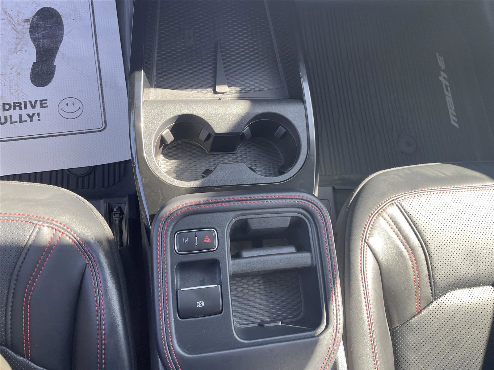 Used 2025 Ford Mustang Mach-E Premium w/ Sport Appearance Package AWD/4WD image 17