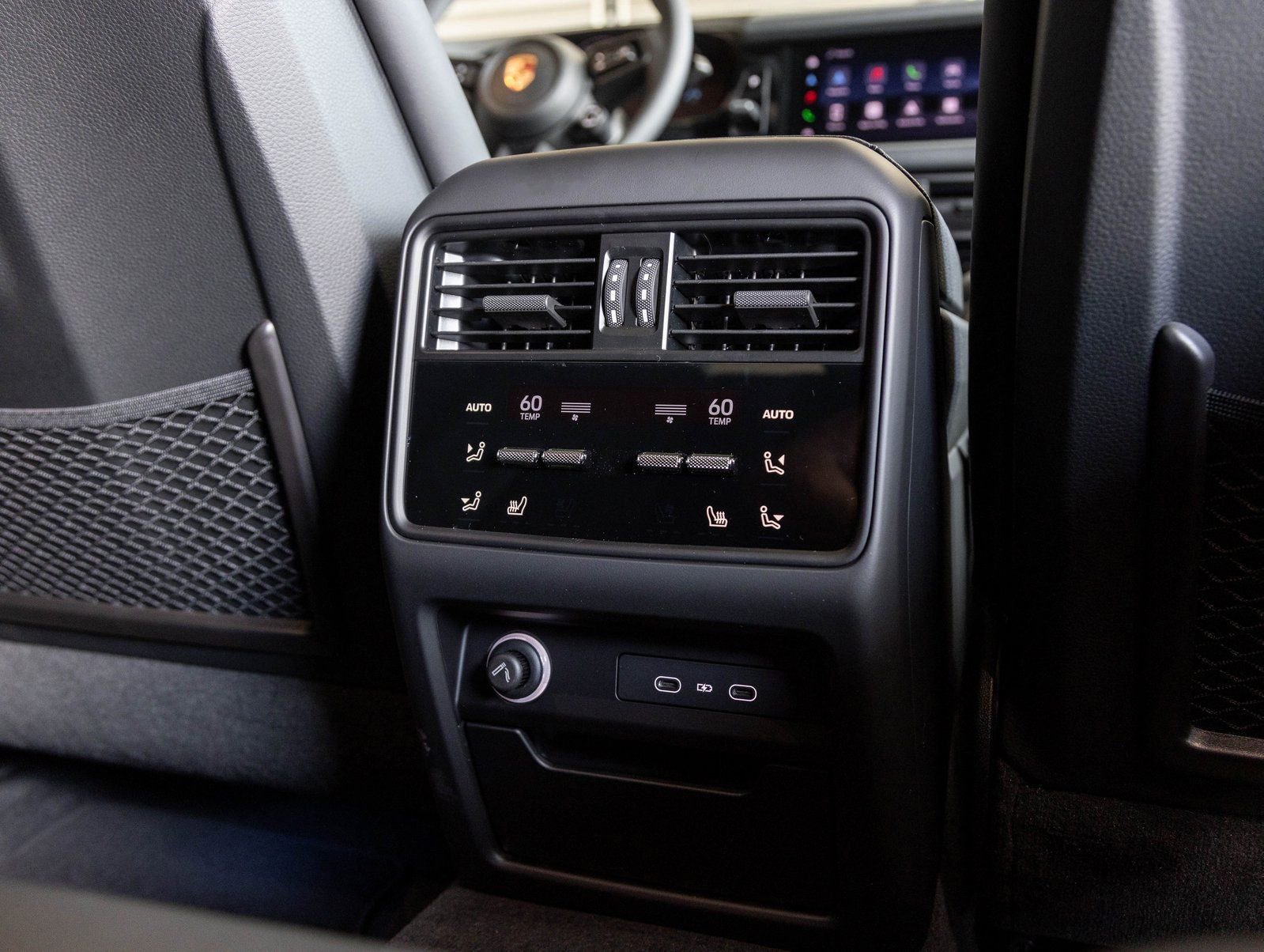 Certified 2026 Porsche Cayenne Coupe image 29