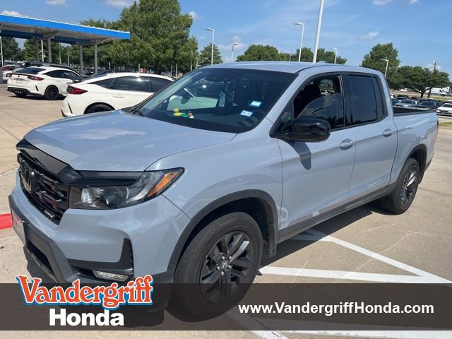 Used 2025 Honda Ridgeline Sport image 1