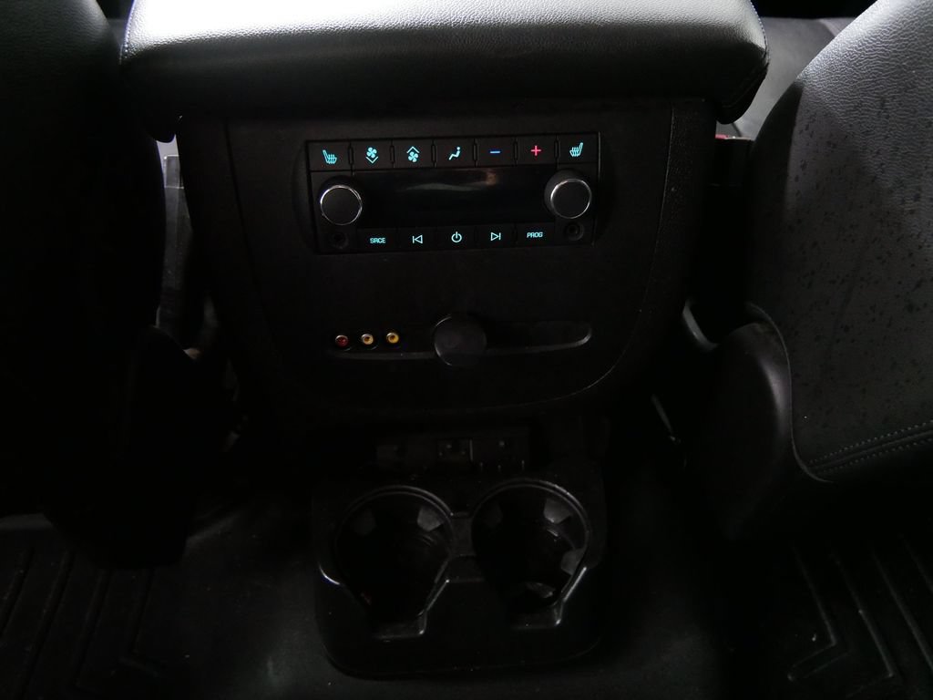 Used 2013 GMC Yukon SLT w/ SLT-2 Equipment Package AWD/4WD image 20