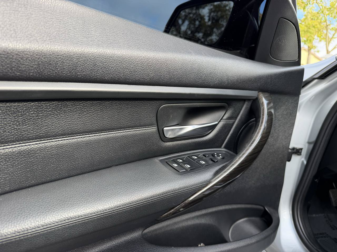 Used 2015 BMW 328i Sedan RWD image 32