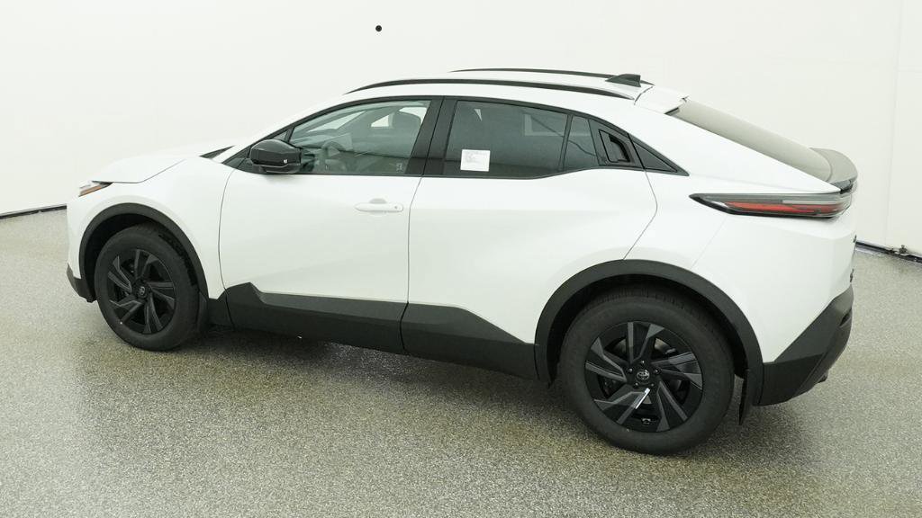 New 2026 Toyota C-HR AWD/4WD image 7