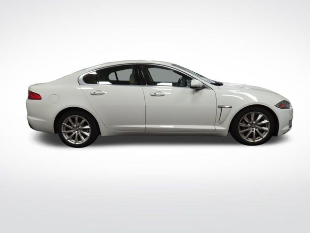 Used 2012 Jaguar XF image 7