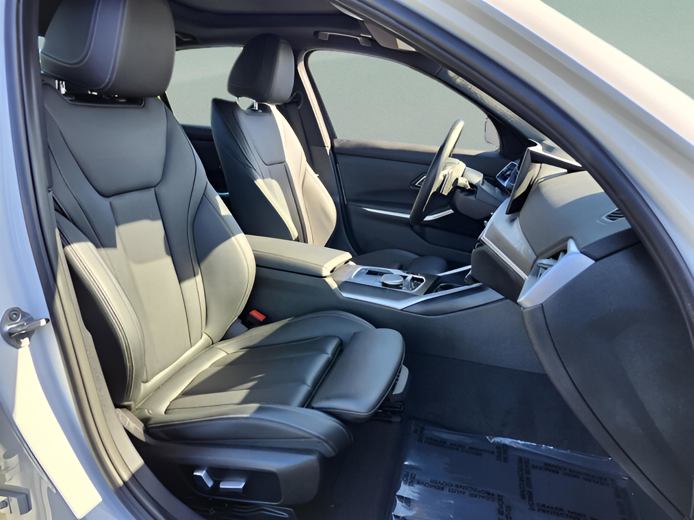 Certified 2023 BMW 330i Sedan w/ Driving Assistance Package image 17