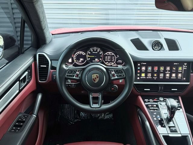 Used 2023 Porsche Cayenne Turbo S AWD/4WD image 18