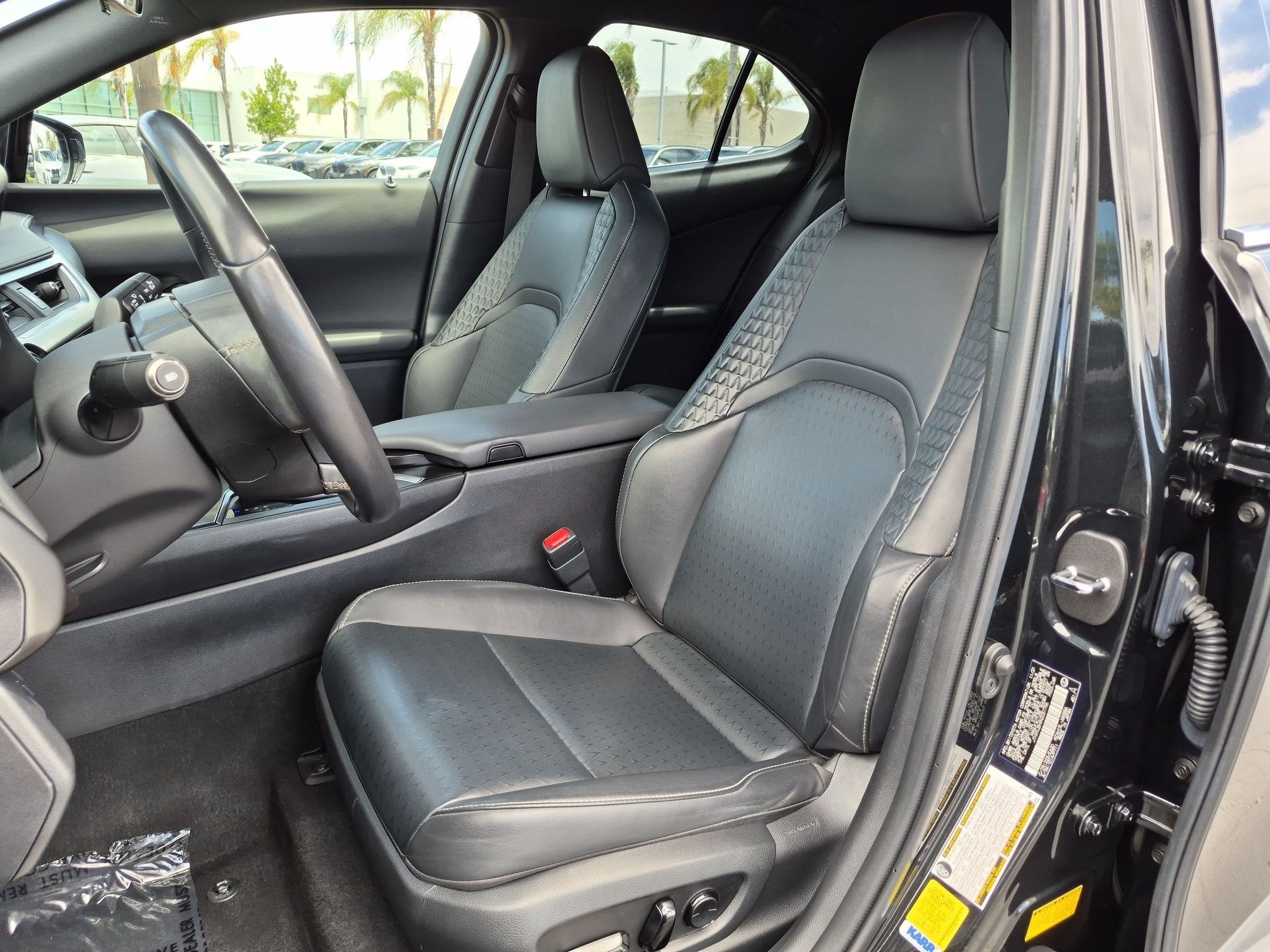 Used 2022 Lexus UX 250h AWD/4WD image 16