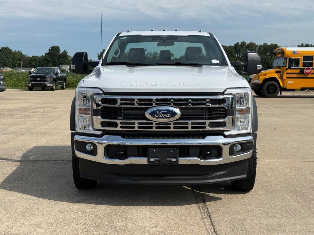 New 2026 Ford F450 XL w/ XL Chrome Package AWD/4WD image 2