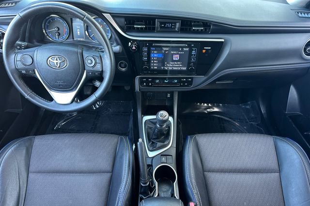 Used 2017 Toyota Corolla SE w/ Carpet Mat Package (TMS) image 12