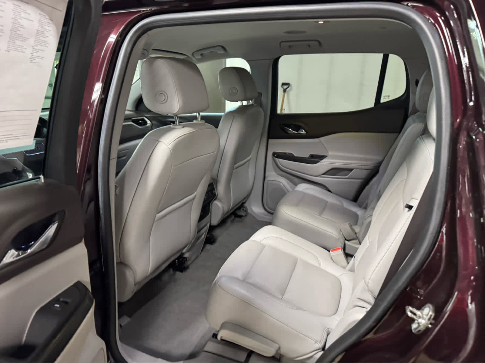 Used 2018 GMC Acadia SLT image 14