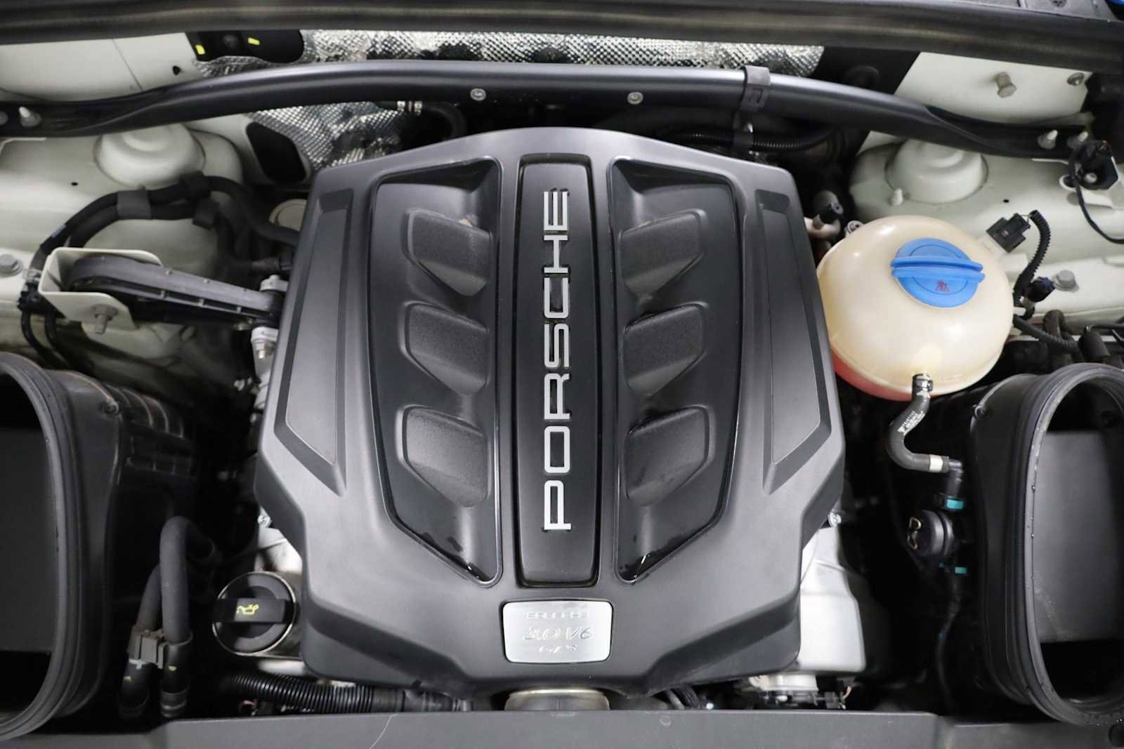 Used 2018 Porsche Macan GTS image 42