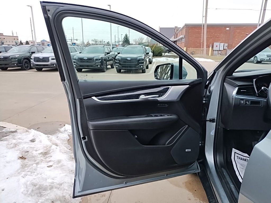 Used 2023 Cadillac XT5 Premium Luxury AWD/4WD image 20