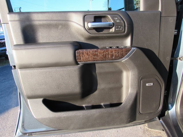 Used 2020 GMC Sierra 2500 Denali w/ Denali Ultimate Package image 11
