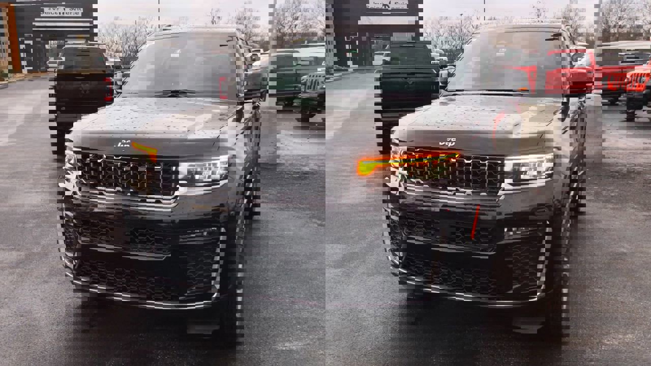 New 2026 Jeep Grand Cherokee Limited image 4