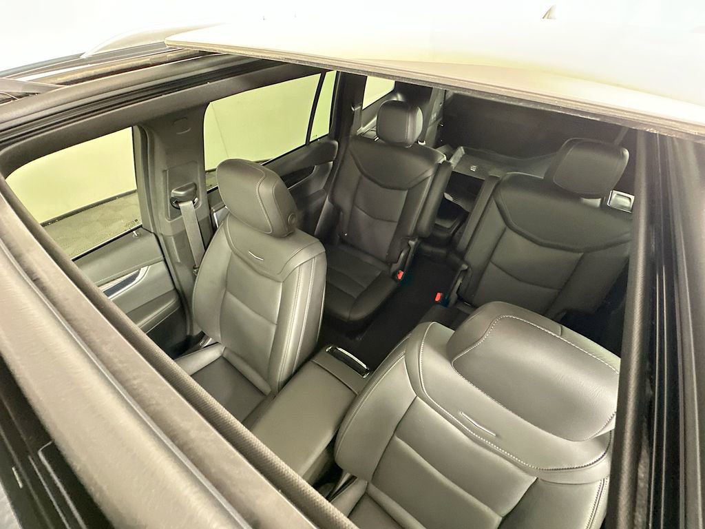 Used 2025 Cadillac XT6 Premium Luxury w/ LPO, Floor Liner Package image 23
