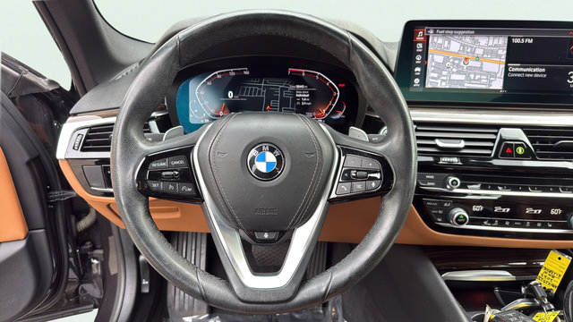Used 2022 BMW 530i w/ Premium Package RWD image 15